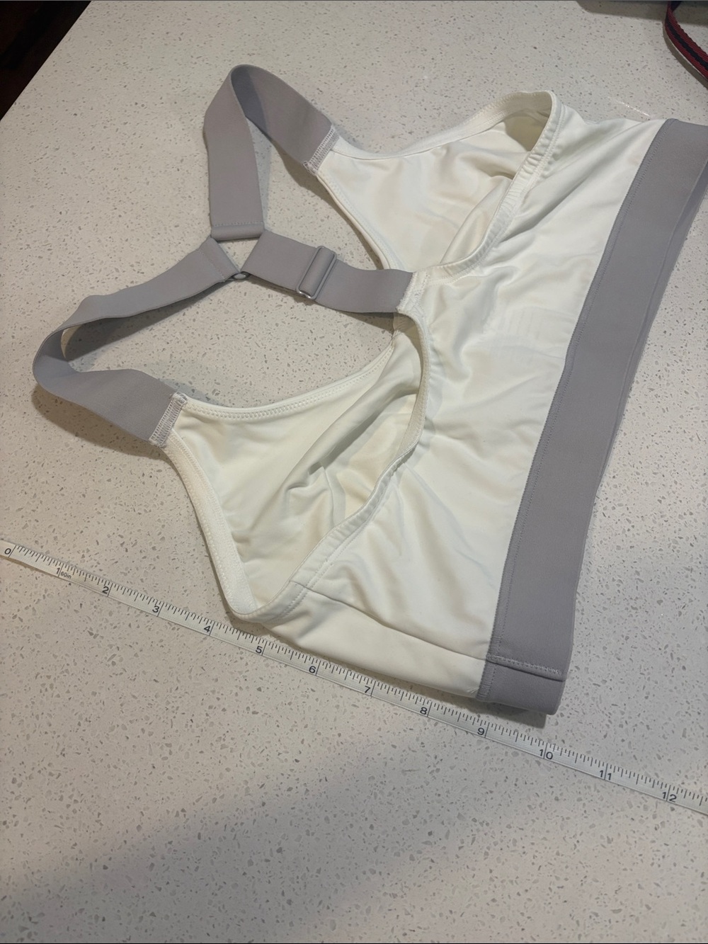 Natori Seamless Light Cream & Gray Wireless Bralette - Picture 8 of 9